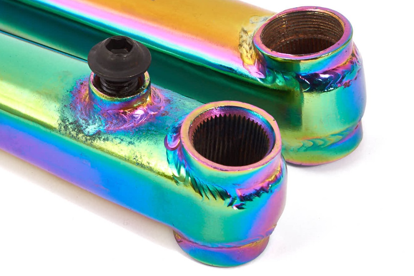 Nahaufnahme Kurbelarmende mit Kettenblattschraube