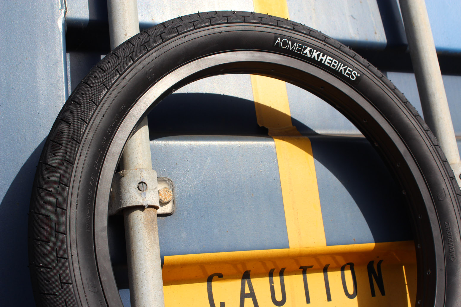 BMX tyres KHE ACME 20 x 2.40 inch