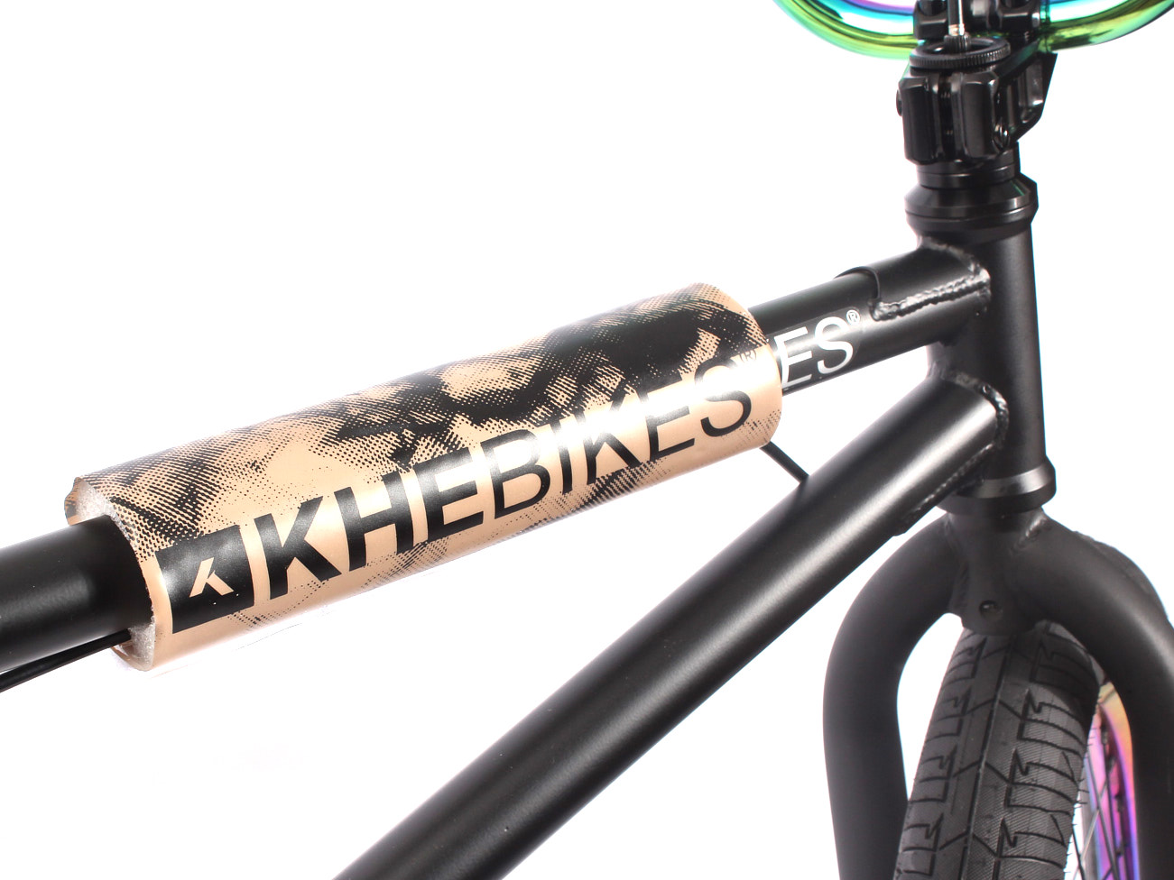 Rahmenpolster an schwarzem BMX Fahrrad