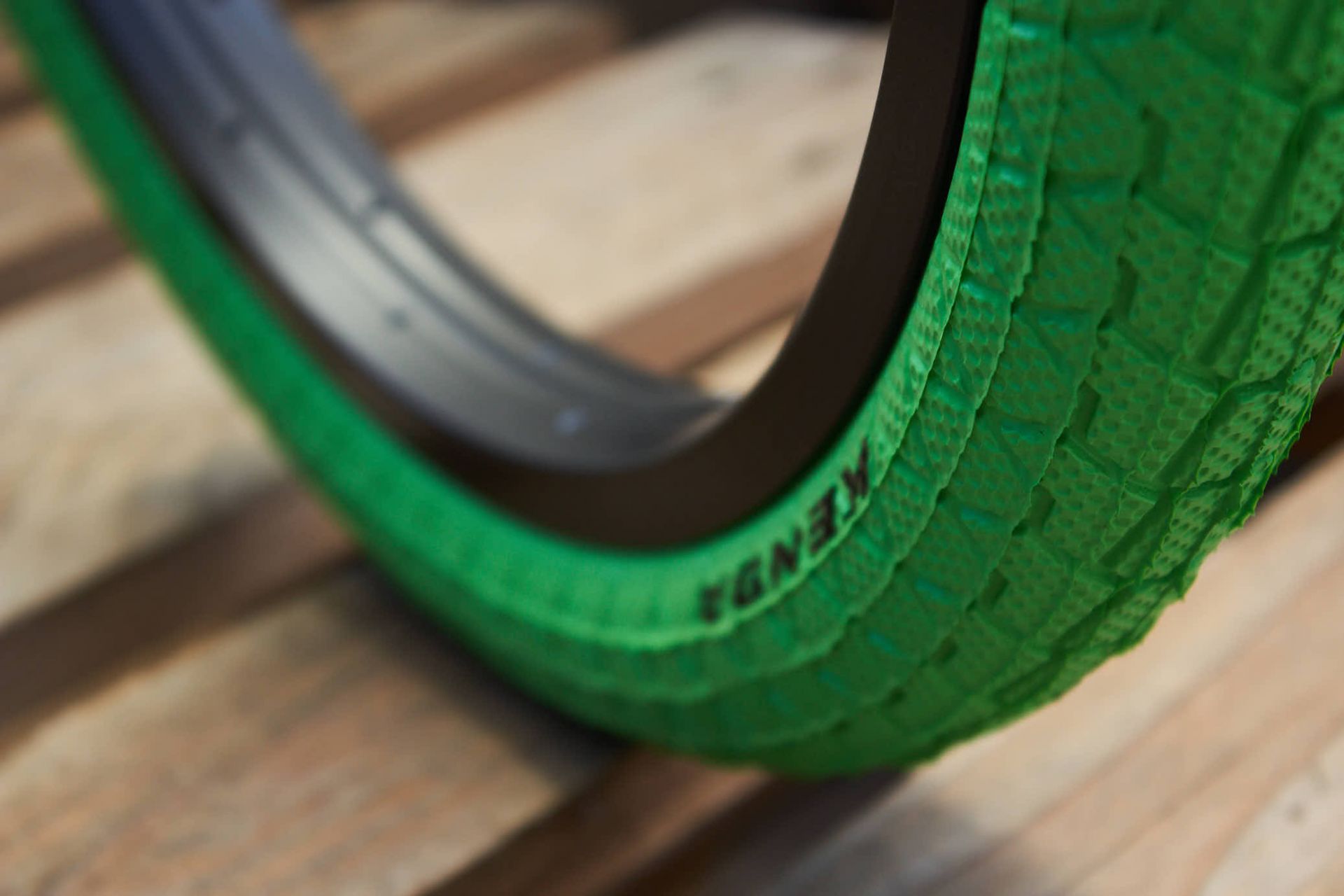 BMX tire set KENDA 20 inch x 1.95 inch green + AV inner tube