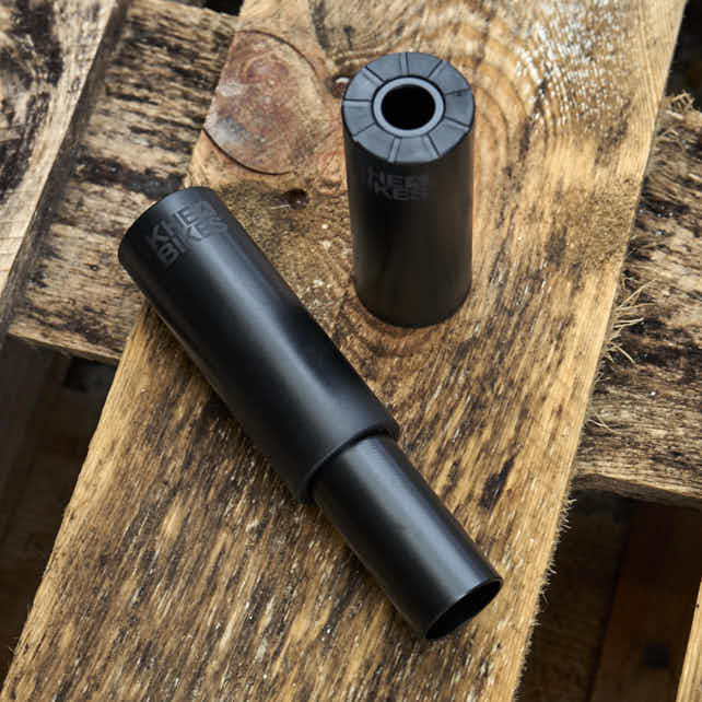 2nd Pro Pegs schwarz aus CrMo für 10mm und 14mm Achsen
